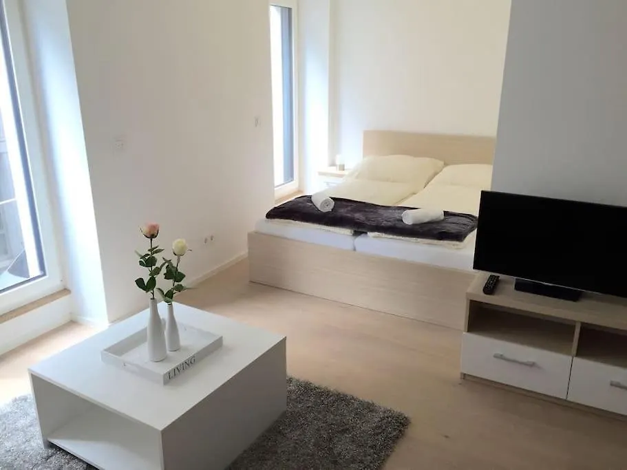 New Apartment - 10 Min Downtown Wiedeń